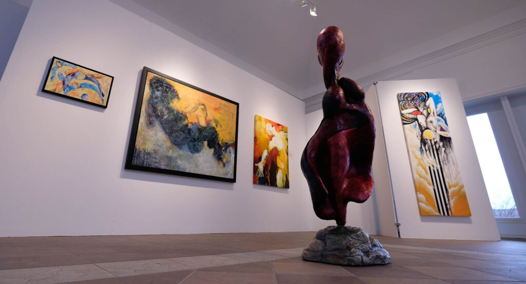 - Le figuratif défiguré Group Exhibition